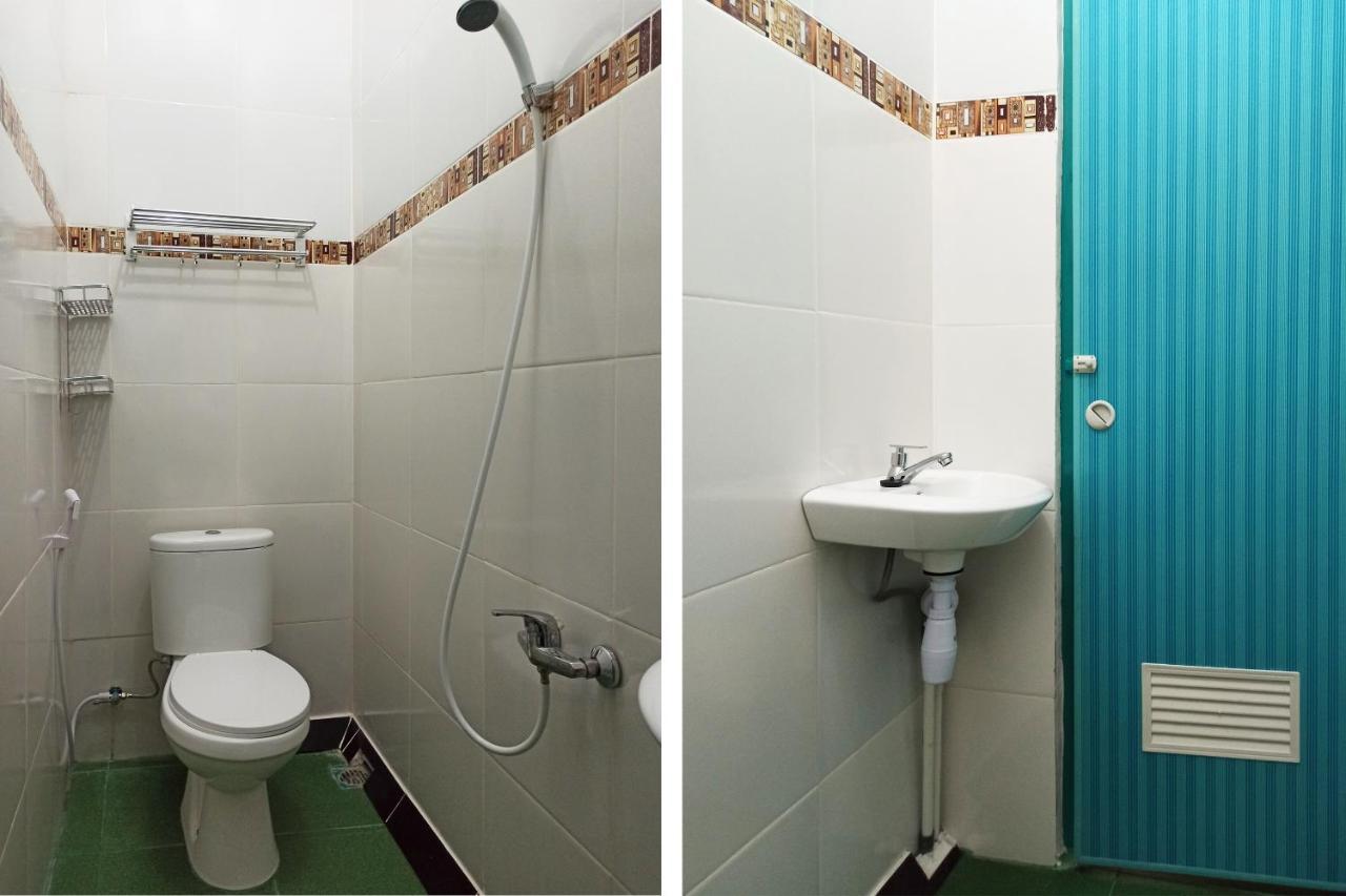 Oyo 2611 Hotel Krui Syariah Екстер'єр фото